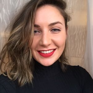 Meet your Posher, Karina